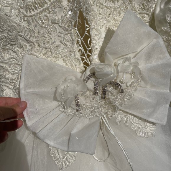 WEDDING DRESS LONG SLEEVE - Picture 6 of 12